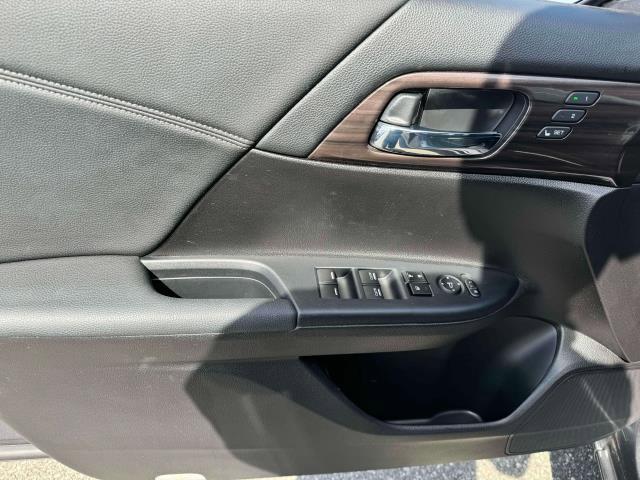 Thumbnail image of 2017 Honda Accord at South Shore Subaru