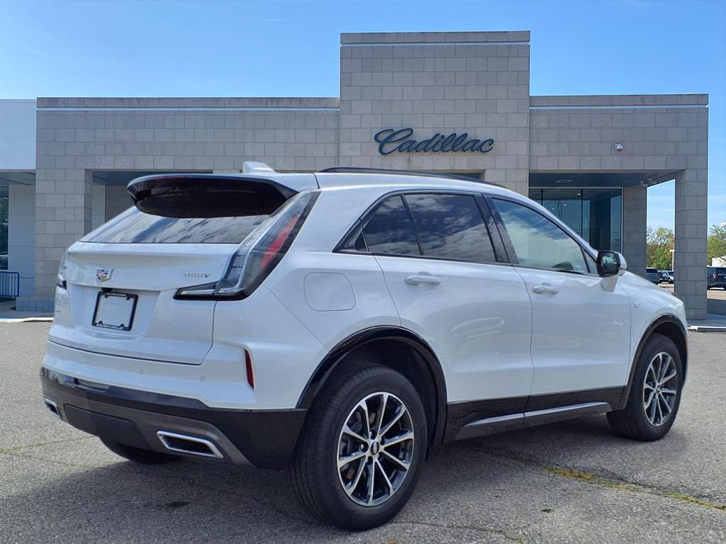 Thumbnail image of 2025 Cadillac XT4 at Suburban Chevrolet Cadillac Of Ann Arbor