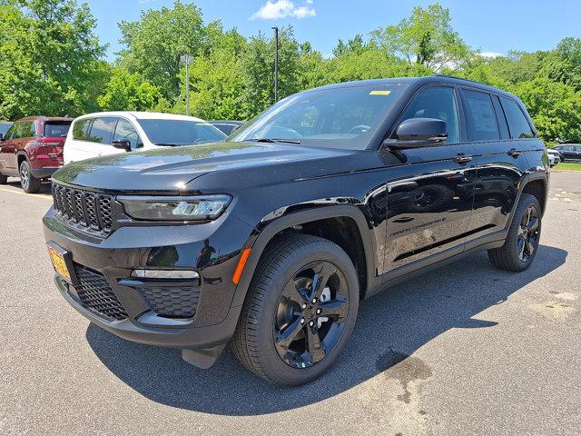 Thumbnail image of 2025 Jeep Grand Cherokee at The Jeep Store-Seaview - New