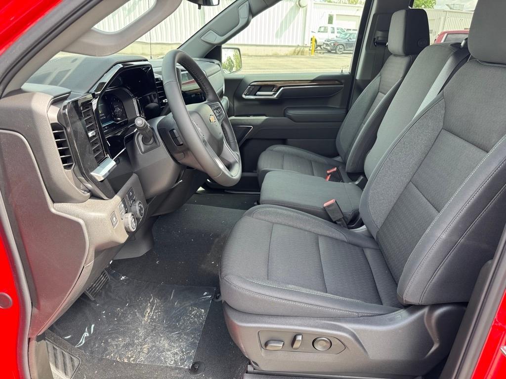Thumbnail image of 2025 Chevrolet Silverado 1500 at Symdon Chevrolet