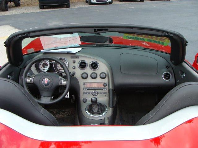 Thumbnail image of 2007 Pontiac Solstice at Vans Cars and Trucks