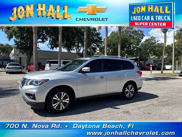 Thumbnail image of 2017 Nissan Pathfinder at Jon Hall Chevrolet