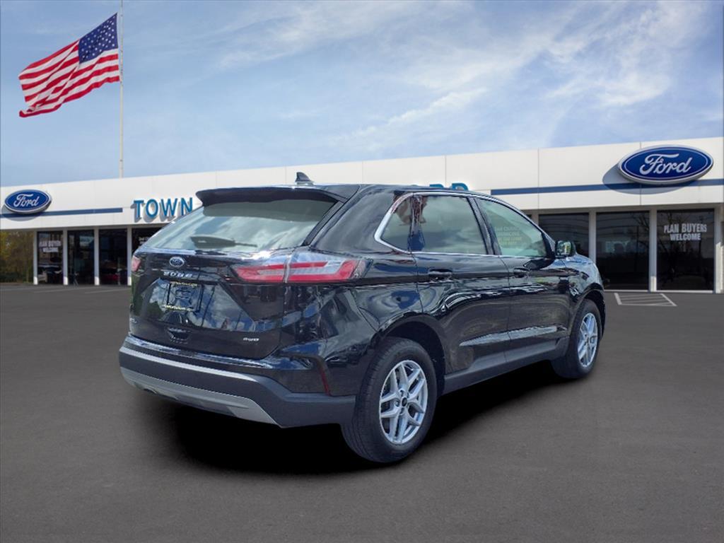 Thumbnail image of 2024 Ford Edge at Town And Country Ford - Louisville