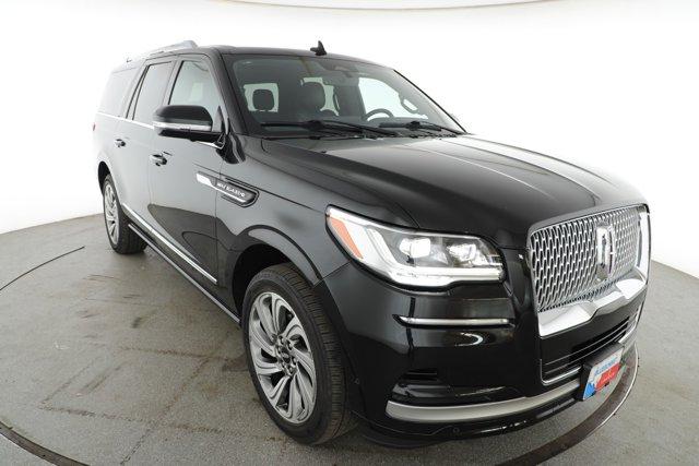 Thumbnail image of 2023 Lincoln Navigator L at Bluebonnet Super Center - USED