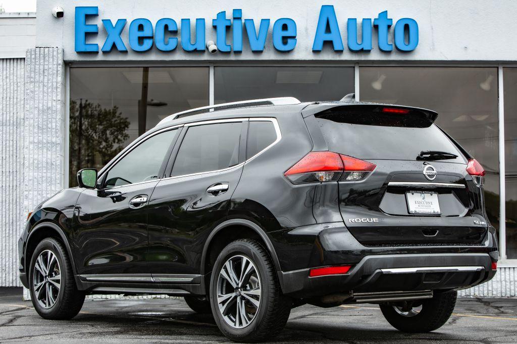 Thumbnail image of 2017 Nissan Rogue at EXECUTIVE AUTO SALES