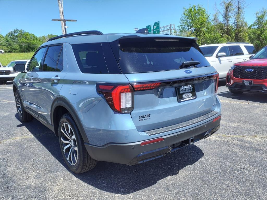 Thumbnail image of 2025 Ford Explorer at Smart Ford
