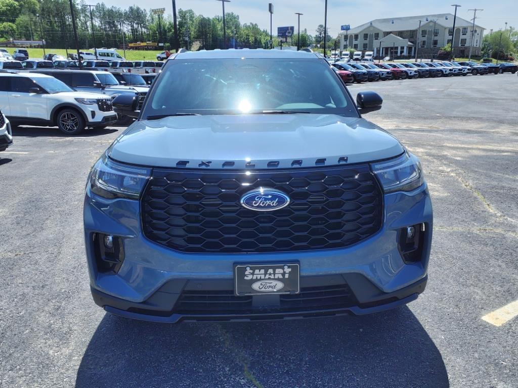 Thumbnail image of 2025 Ford Explorer at Smart Ford