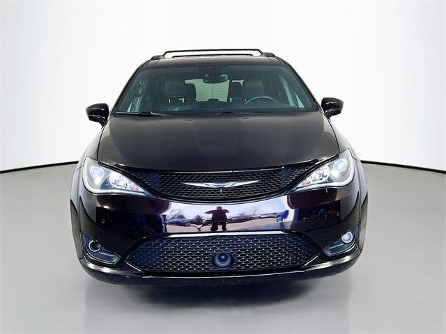 Thumbnail image of 2019 Chrysler Pacifica at Serpentini Chevrolet of Medina
