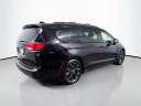 Thumbnail image of 2019 Chrysler Pacifica at Serpentini Chevrolet of Medina