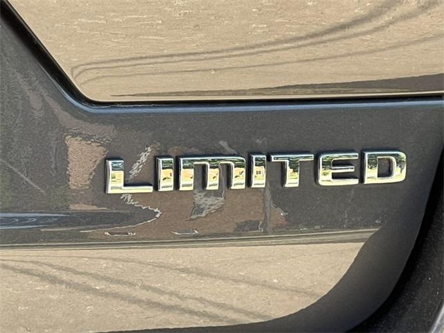 Thumbnail image of 2022 Jeep Grand Cherokee at Deur Speet Motors