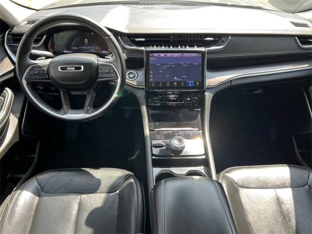 Thumbnail image of 2022 Jeep Grand Cherokee at Deur Speet Motors