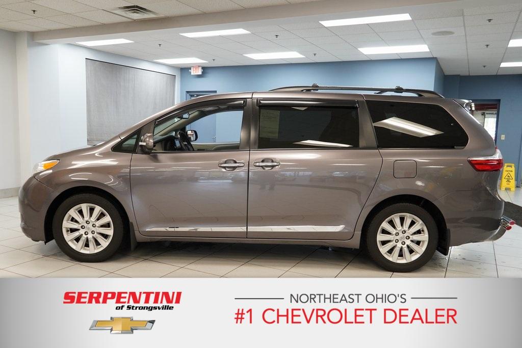 Thumbnail image of 2015 Toyota Sienna at Serpentini Chevrolet of Strongsville