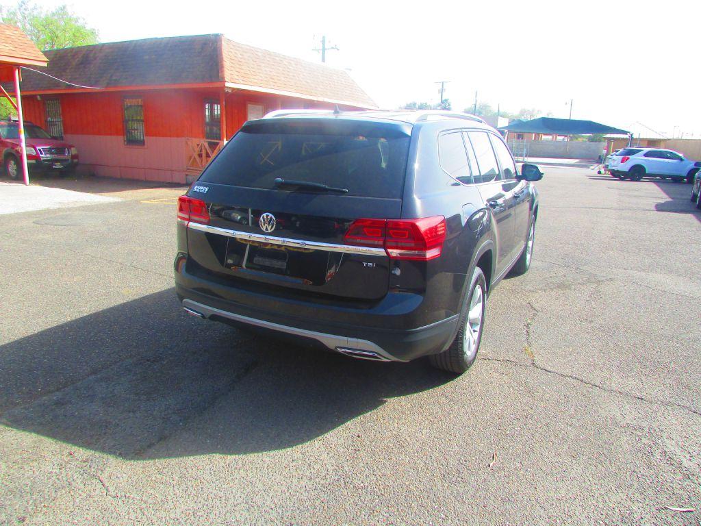Thumbnail image of 2018 Volkswagen Atlas at RAMOS AUTO SALES INC