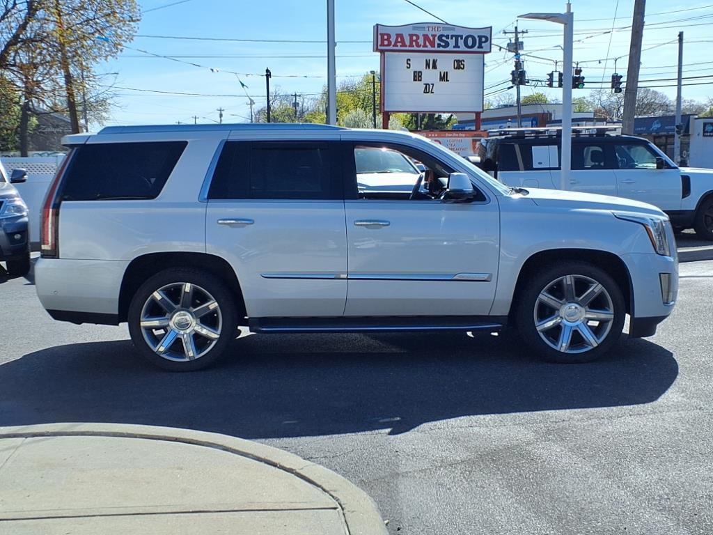 Thumbnail image of 2019 Cadillac Escalade at Autoland Usa