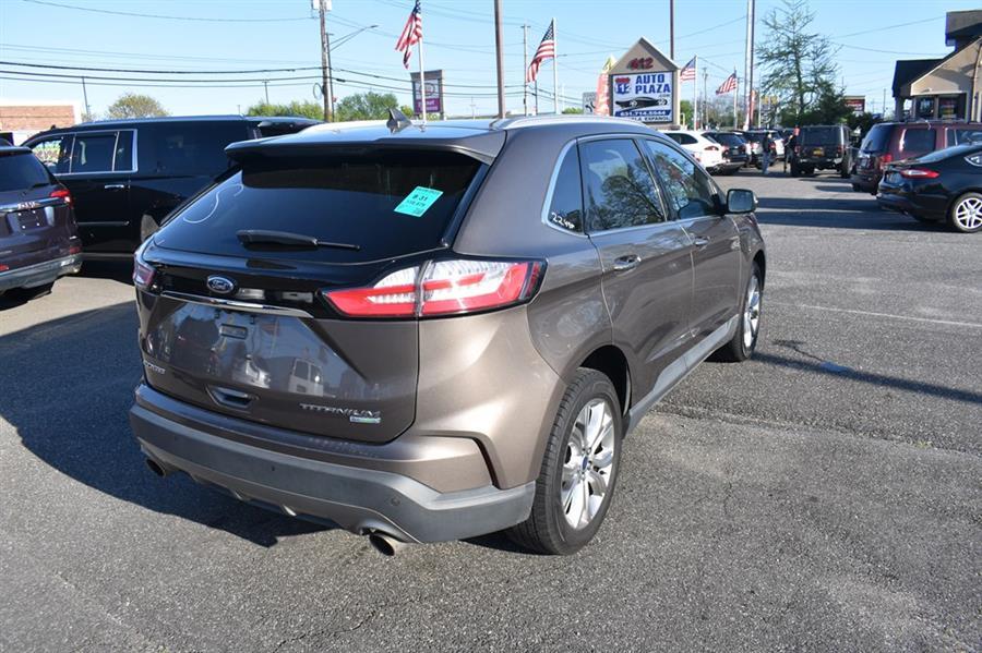 Thumbnail image of 2019 Ford Edge at 112 Auto Plaza