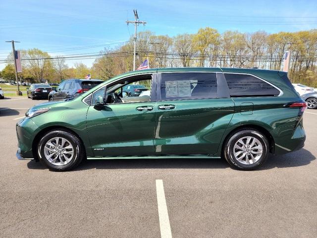 Thumbnail image of 2021 Toyota Sienna at Galaxy Toyota