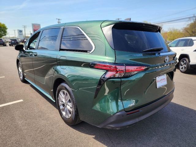 Thumbnail image of 2021 Toyota Sienna at Galaxy Toyota