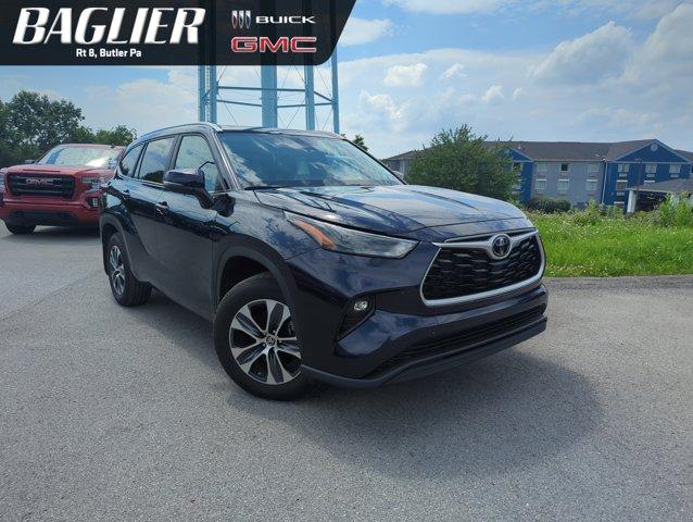 Thumbnail image of 2023 Toyota Highlander at Dennis J. Baglier Buick GMC USED