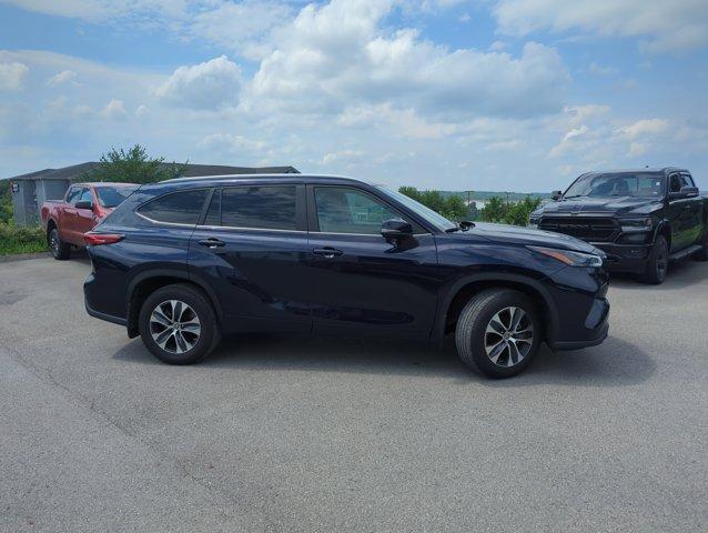 Thumbnail image of 2023 Toyota Highlander at Dennis J. Baglier Buick GMC USED