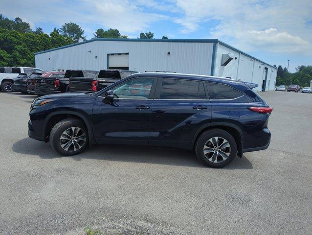 Thumbnail image of 2023 Toyota Highlander at Dennis J. Baglier Buick GMC USED