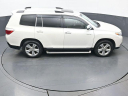 Thumbnail image of 2013 Toyota Highlander at New Rochelle Toyota