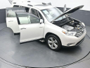 Thumbnail image of 2013 Toyota Highlander at New Rochelle Toyota