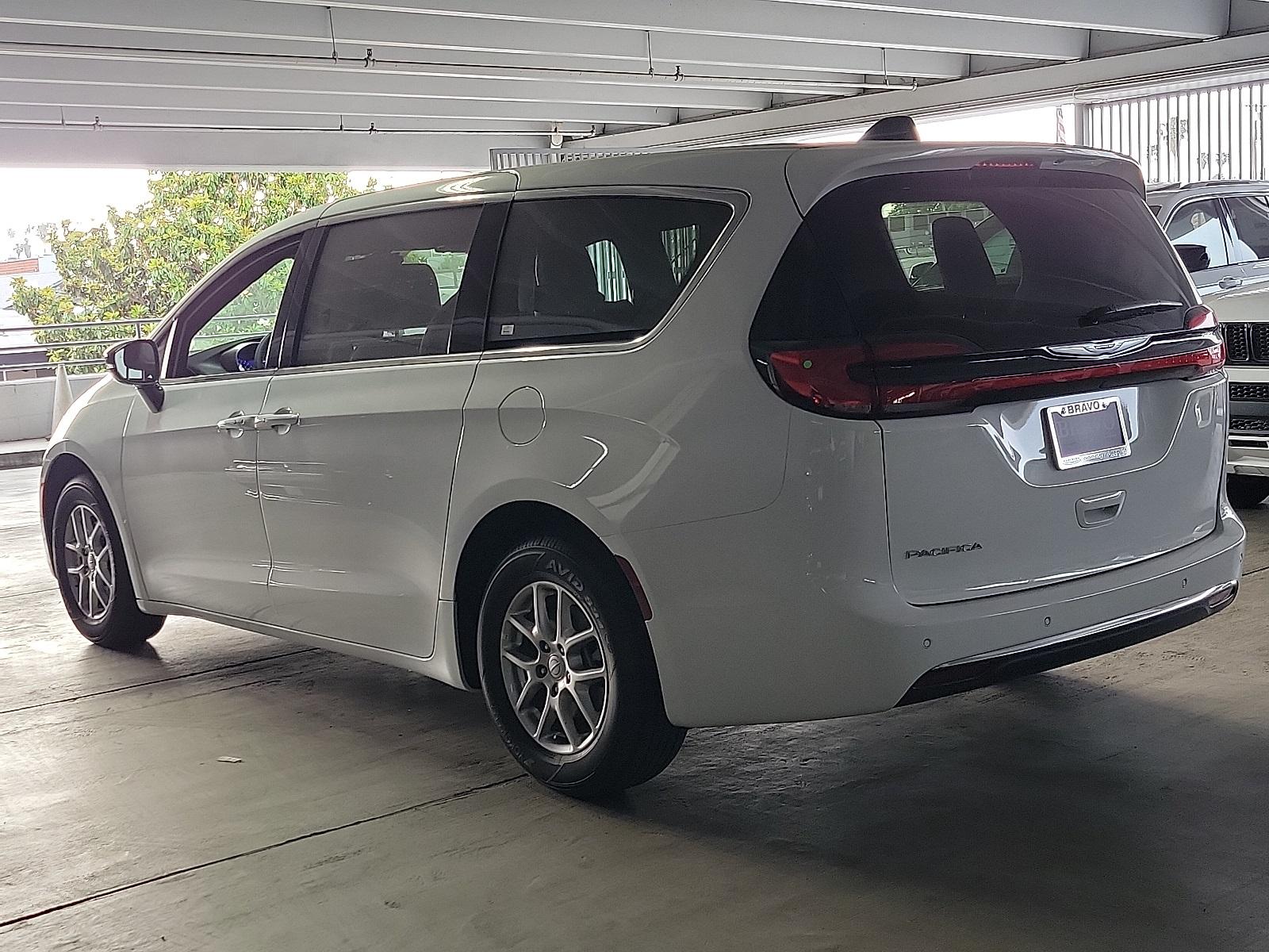 Thumbnail image of 2025 Chrysler Pacifica at Wetzel Chevrolet
