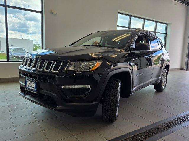 Thumbnail image of 2018 Jeep Compass at BiggersMazdaUsed of Elgin, IL