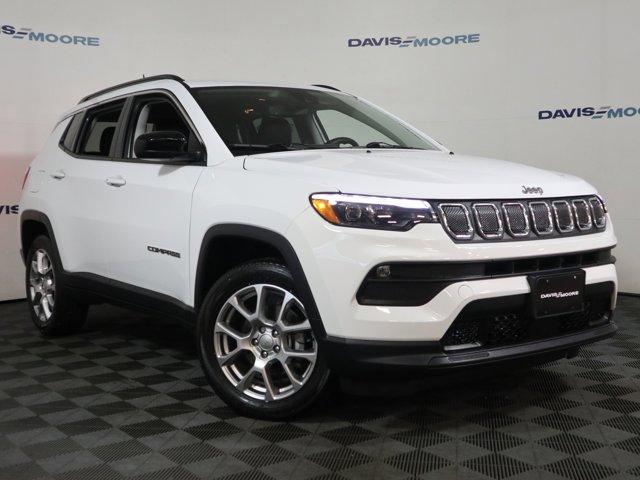 Thumbnail image of 2022 Jeep Compass at DavisMooreChryslerDodgeJeepUSED of Wichita, KS