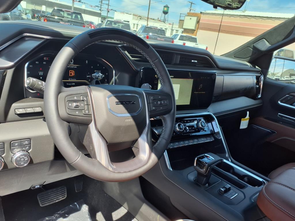 Thumbnail image of 2025 GMC Sierra 1500 at Lee Peterson