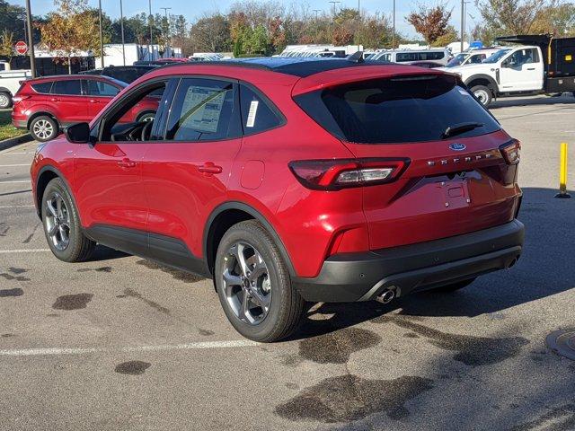 Thumbnail image of 2025 Ford Escape at CrossroadsFord of Apex - NEW