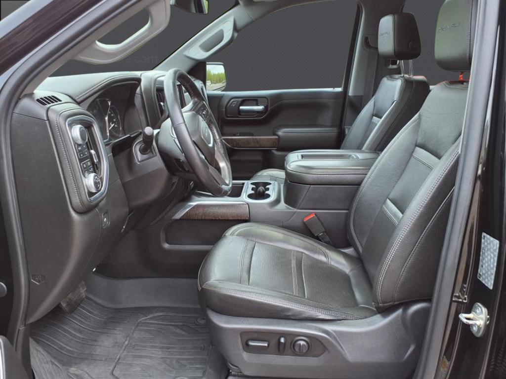 Thumbnail image of 2019 GMC Sierra 1500 at Duluth Chrysler Dodge Jeep Ram