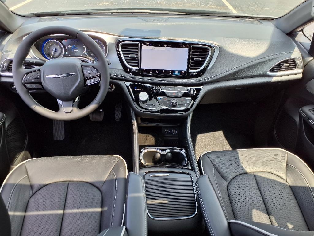 Thumbnail image of 2025 Chrysler Pacifica at Dave Dennis Chrysler Jeep Dodge Ram