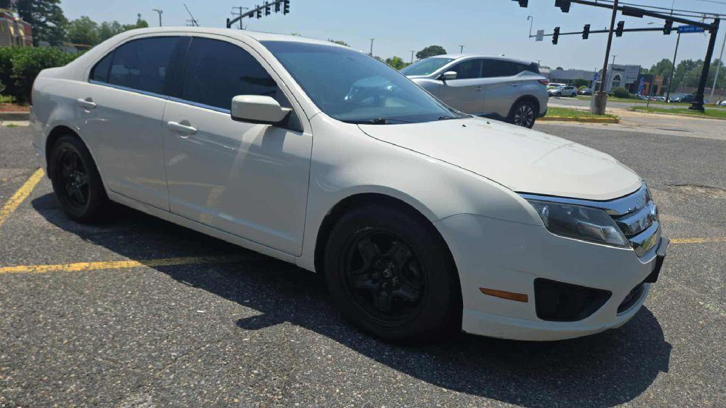 Thumbnail image of 2011 Ford Fusion at BAHIA AUTO COMPANY