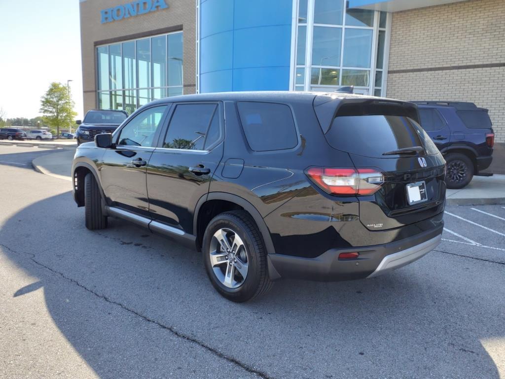Thumbnail image of 2025 Honda Pilot at Gallatin Honda