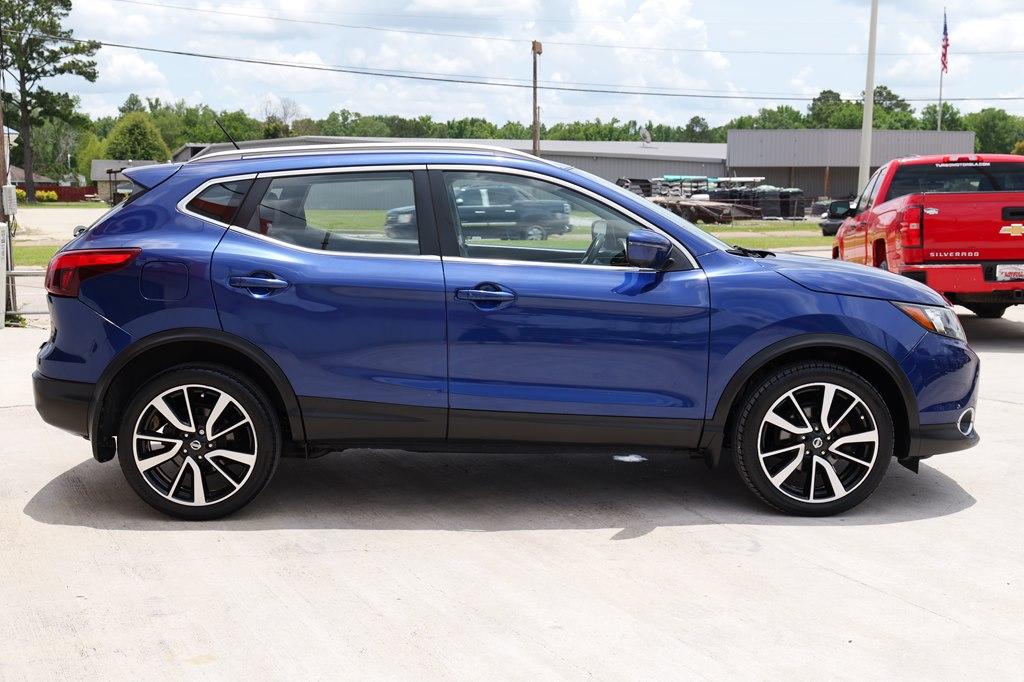 Thumbnail image of 2017 Nissan Rogue Sport at TURBO MOTORS
