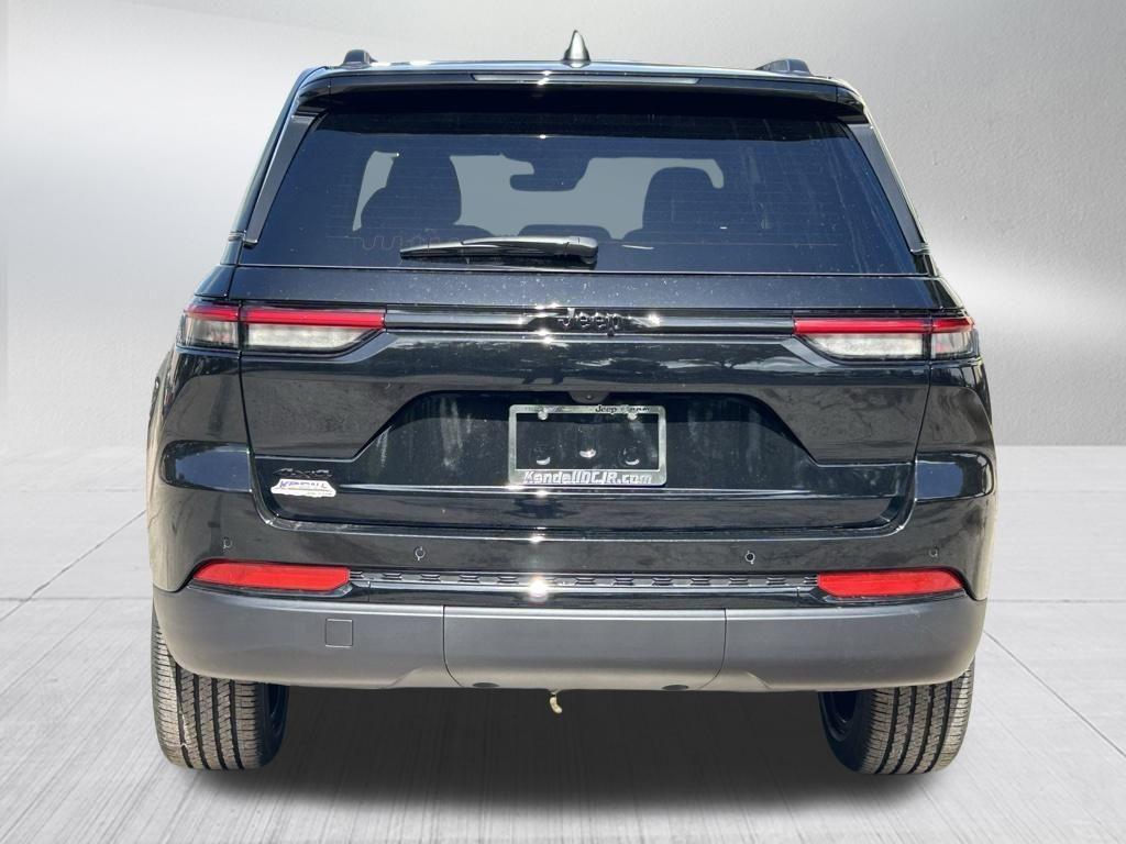 Thumbnail image of 2025 Jeep Grand Cherokee at Kendall Dodge Chrysler Jeep Ram