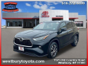 Thumbnail image of 2022 Toyota Highlander at Westbury Toyota Scion