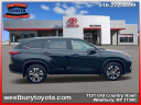 Thumbnail image of 2022 Toyota Highlander at Westbury Toyota Scion