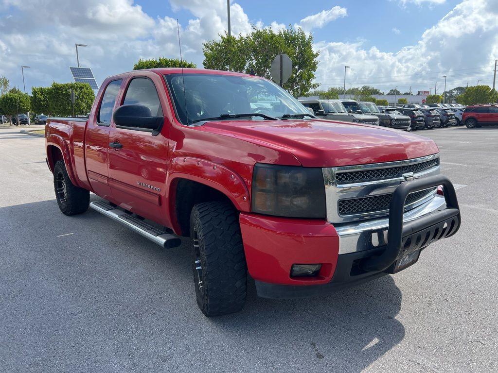 Thumbnail image of 2011 Chevrolet Silverado 1500 at Sunrise Volkswagen of Fort Pierce