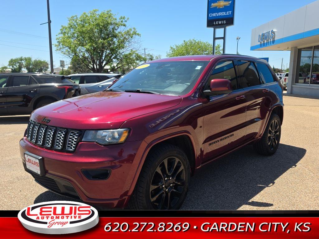 Thumbnail image of 2017 Jeep Grand Cherokee at Lewis Chevrolet Cadillac of Garden City