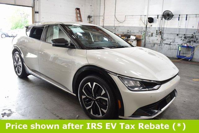 Thumbnail image of 2022 Kia EV6 at Car Vision Inc.