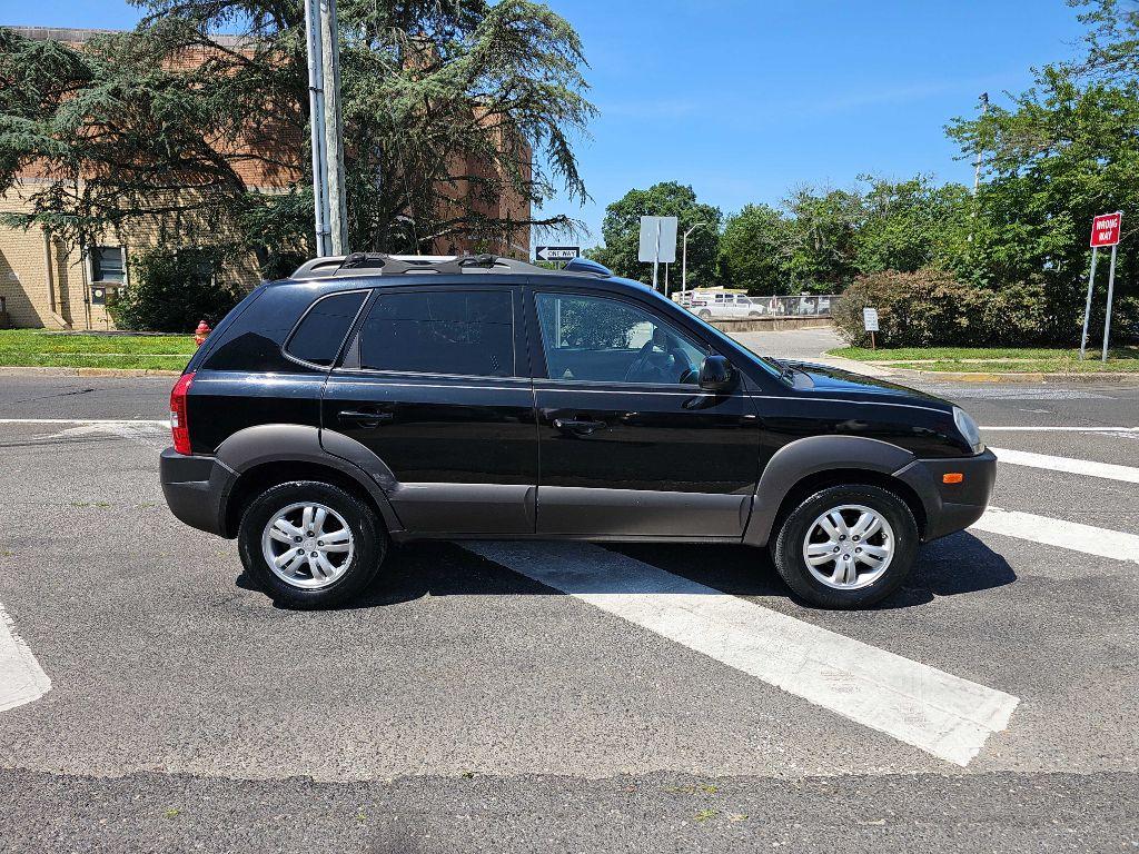 Thumbnail image of 2006 Hyundai TUCSON at DIAMOND AUTO SALES