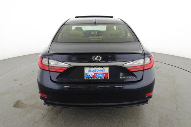 Thumbnail image of 2016 Lexus ES 300h at Bluebonnet Super Center - USED