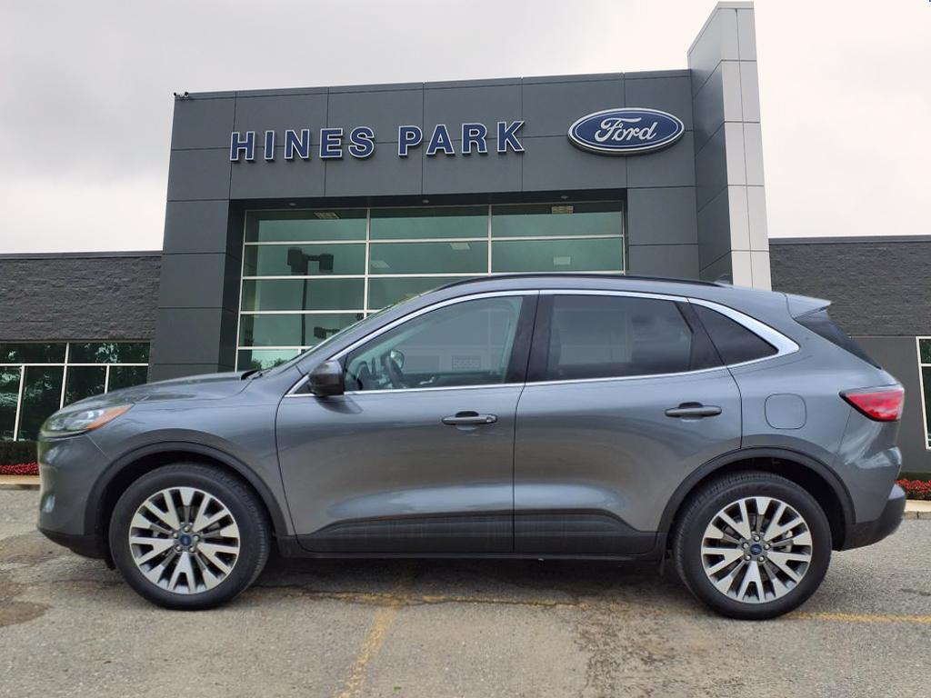 Thumbnail image of 2022 Ford Escape at Hines Park Ford