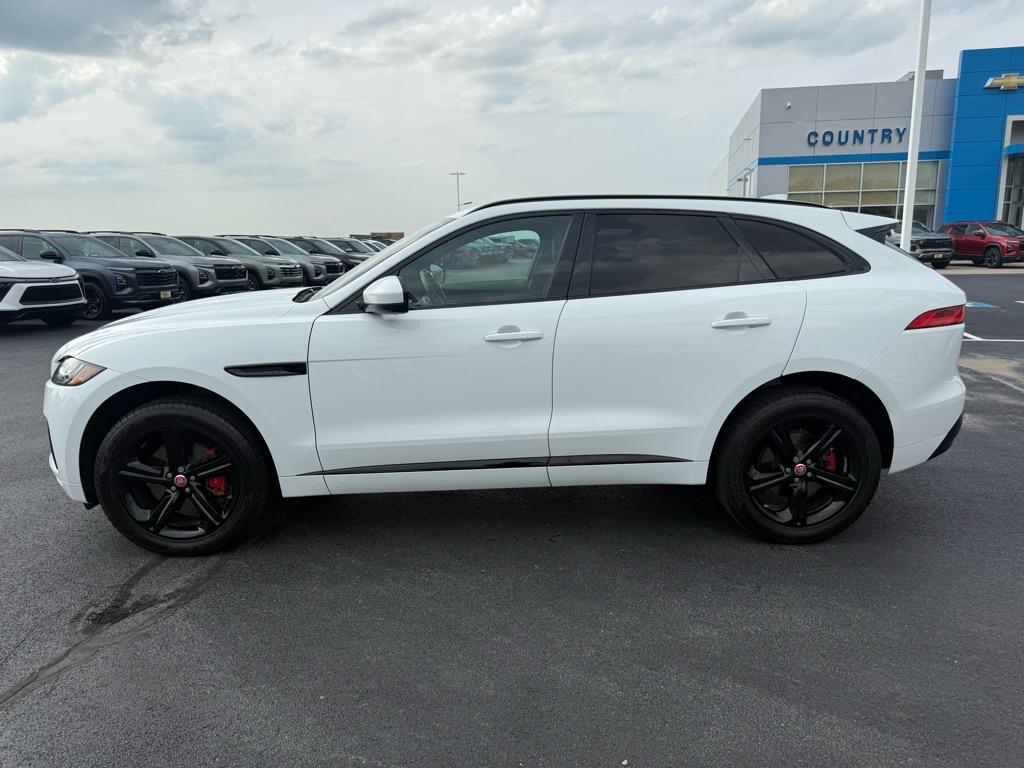 Thumbnail image of 2019 Jaguar F-PACE at Country Chevrolet