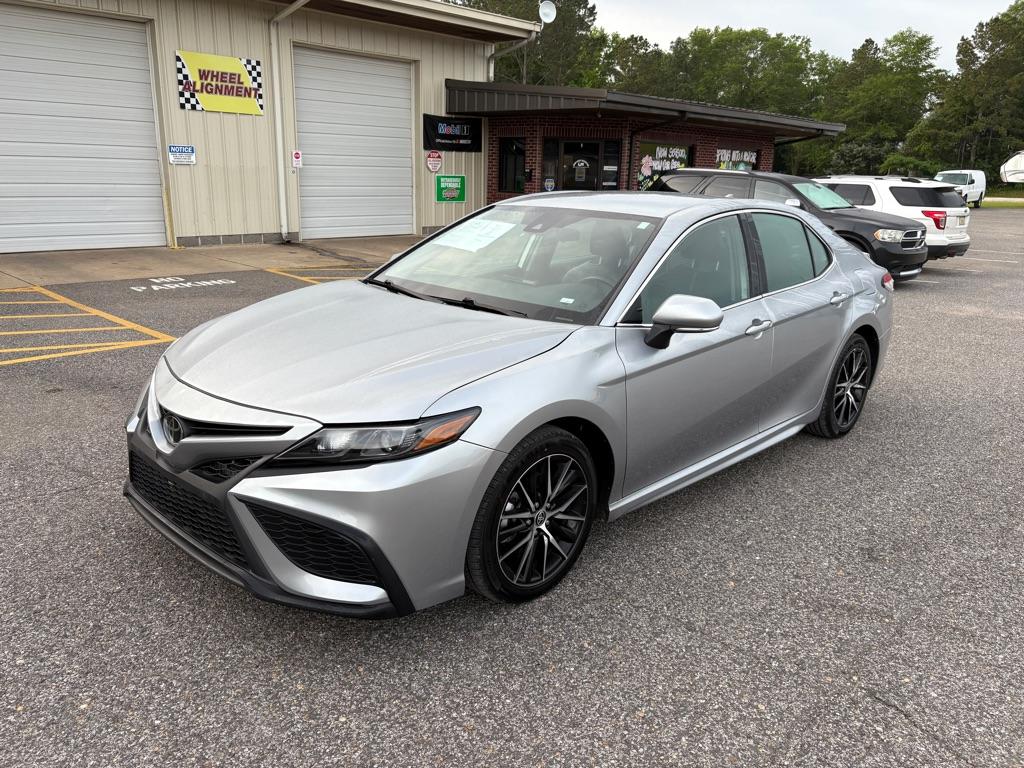 Thumbnail image of 2023 Toyota Camry at BAMA DIRECT AUTOMOTIVE LLC