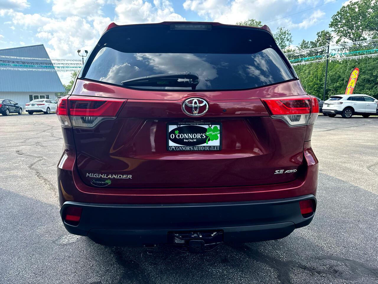 Thumbnail image of 2017 Toyota Highlander at O'Connor's Auto Outlet