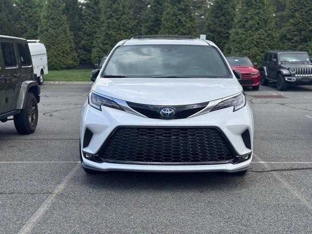 Thumbnail image of 2023 Toyota Sienna at Rossi Chrysler Dodge Jeep Ram