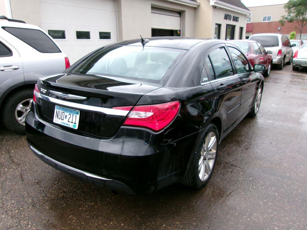 Thumbnail image of 2012 Chrysler 200 at AUTO MART INC.